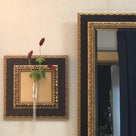 インテリア壁掛け仏壇と季節のお花：ストロベリーキャンドルの記事より