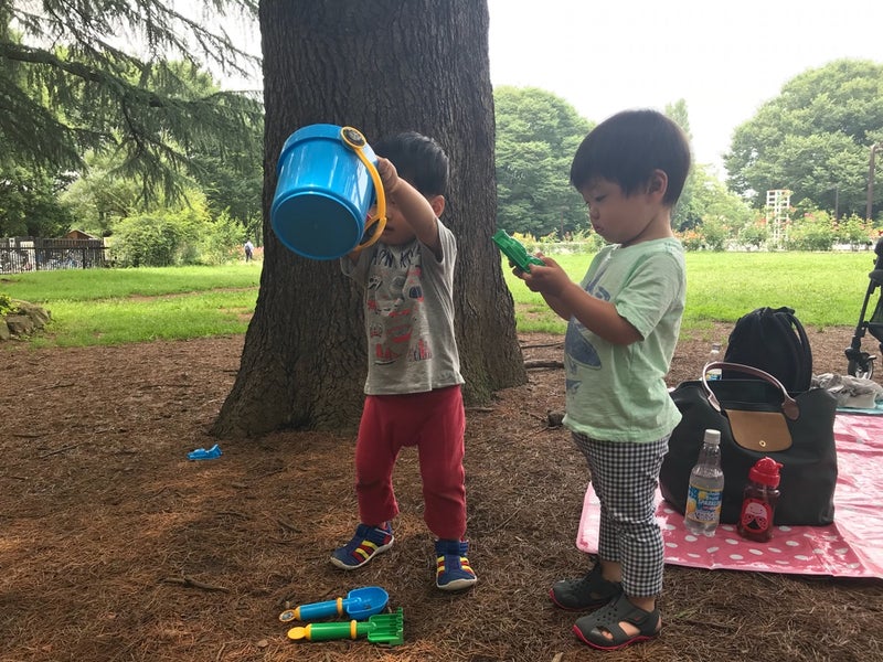 子供と代々木公園でピクニック 海外旅行好きなママ 絶賛子育て中