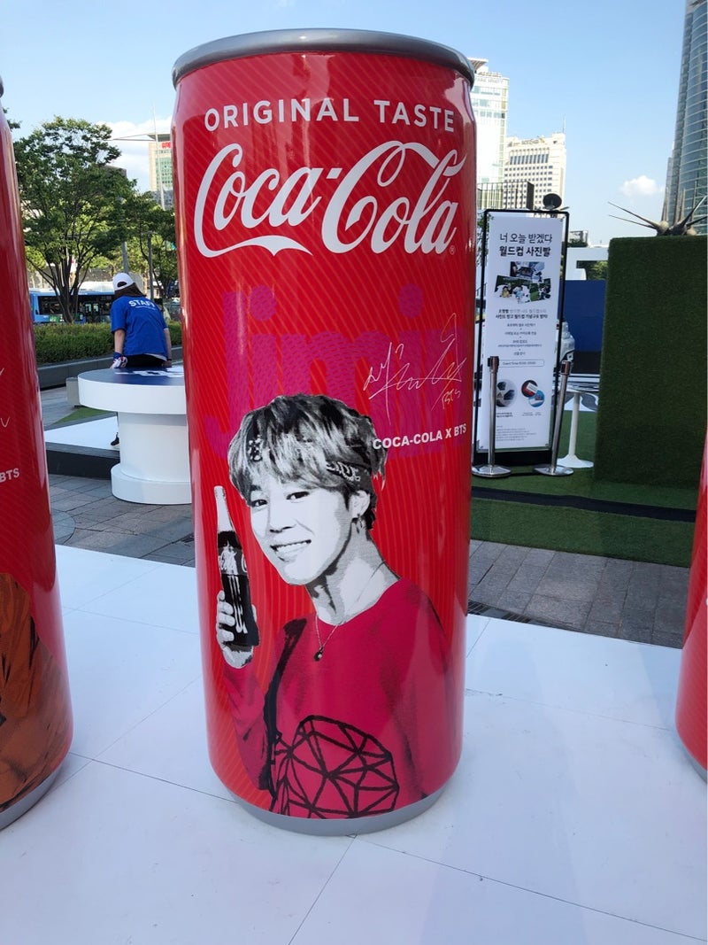 Coca Cola x BTSでコラボ缶バッジもらいました～！ | トゥグンドゥグン365
