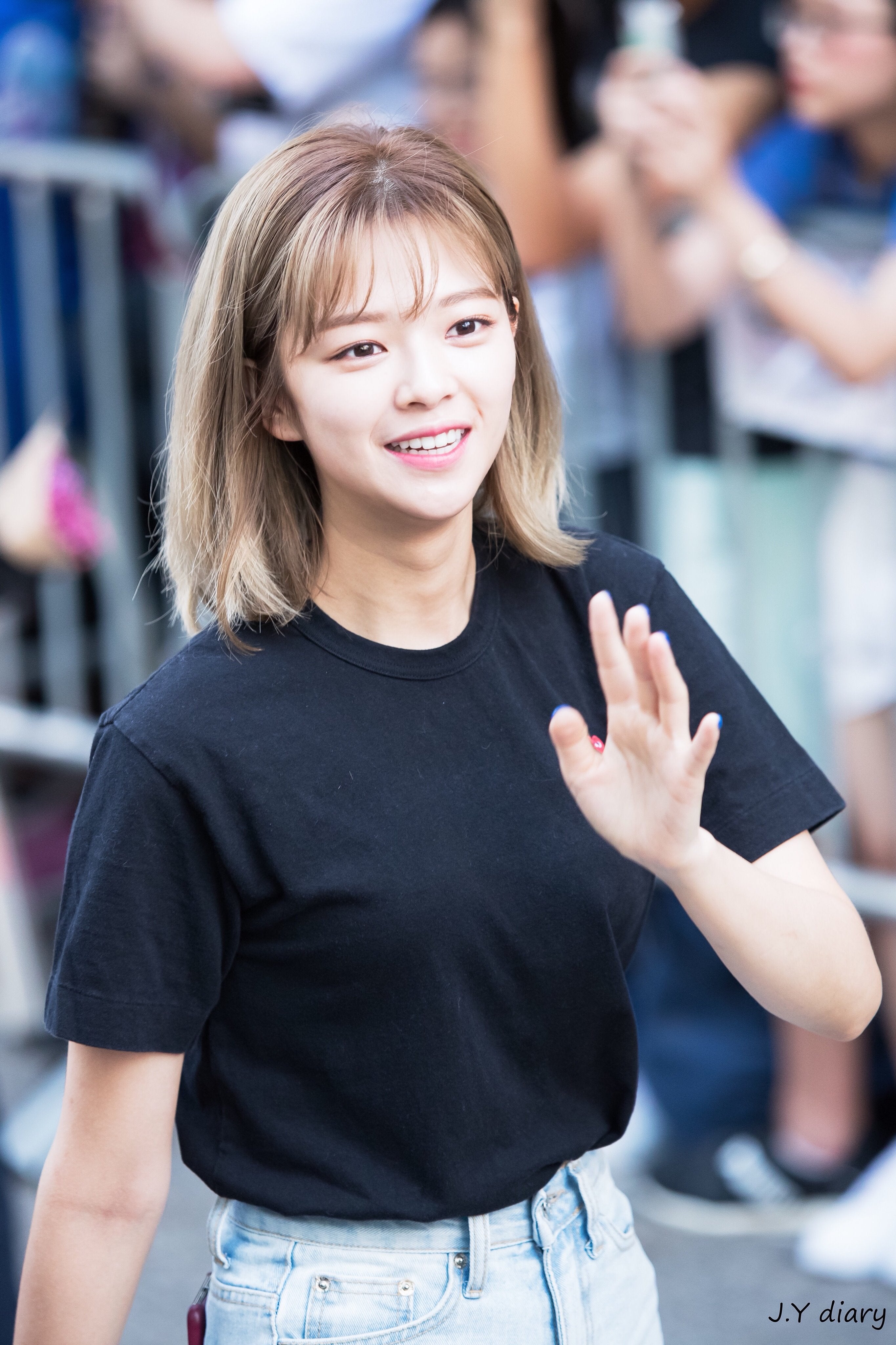 180720 TWICE ジョンヨン『MUSIC BANK』出勤/退勤 【高画質画像11枚