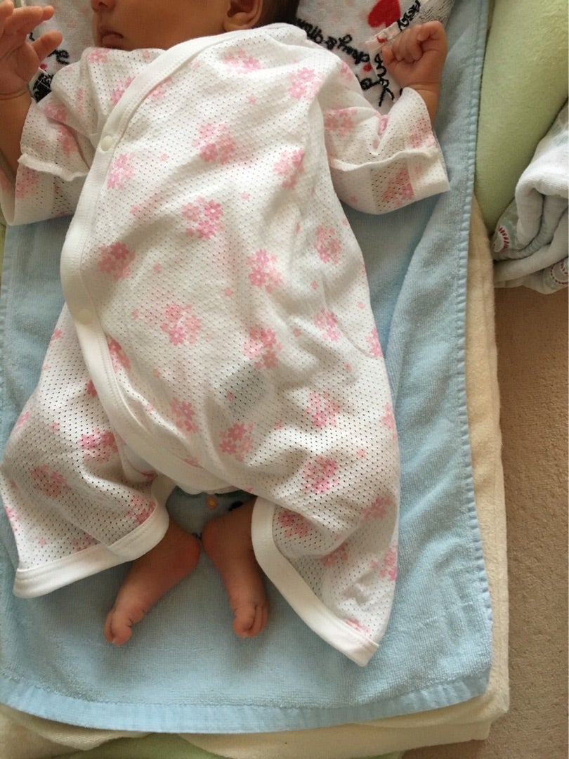 夏(6～8月)生まれの赤ちゃんにオススメ！ユニクロのコットンメッシュ 短肌着コンビ肌着 妊娠・出産・育児の良品