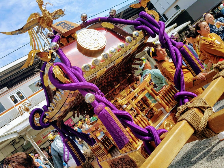 3年ぶり！【自由が丘熊野神社の例大祭】規模を縮小しての開催ですが屋台出店も！