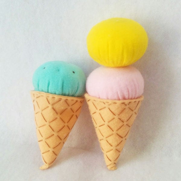 フェルトのアイスクリーム、アレンジがすごい！ | 布おもちゃ作家 