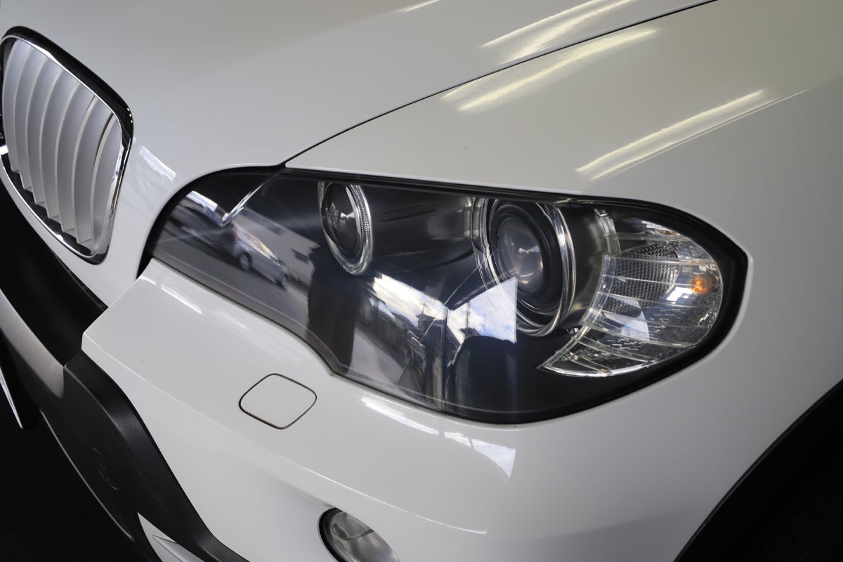 またまた他府県からお越しくださいました！ BMW X5 ヘッドライトリペア | 滋賀県のガラスコーティングと車磨きブログ