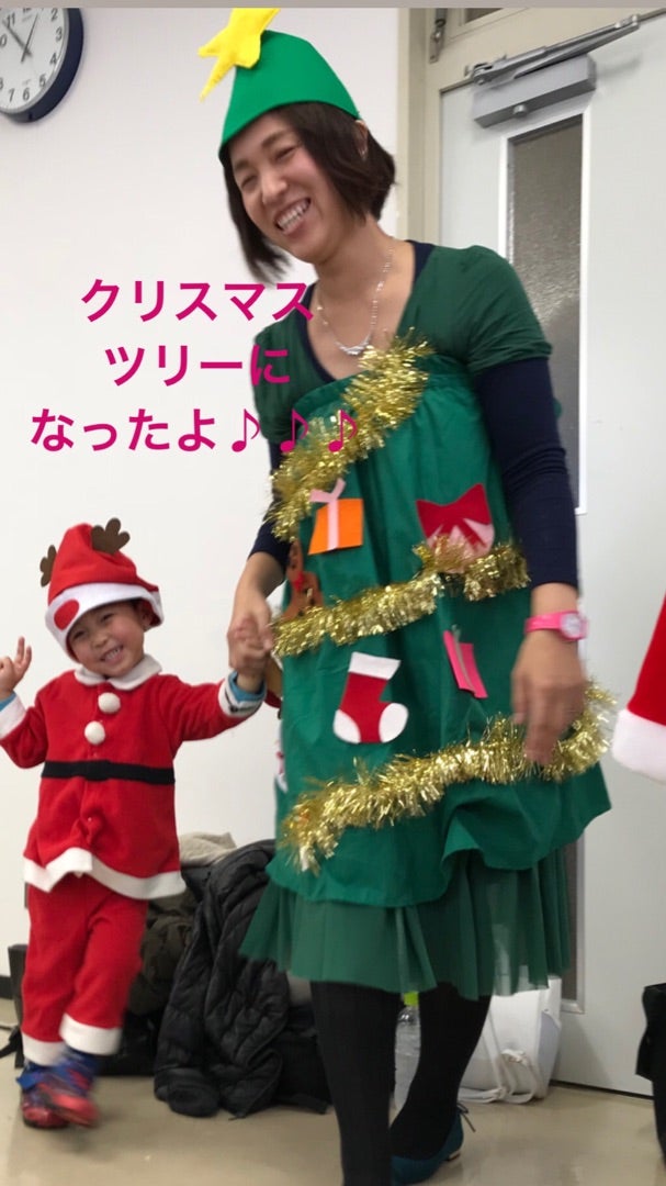緑のスカートでクリスマスツリー 簡単手作りクリスマス衣装 作り方紹介 喜怒哀楽100 の子育てしましょ 名古屋の保育士loveちゃん