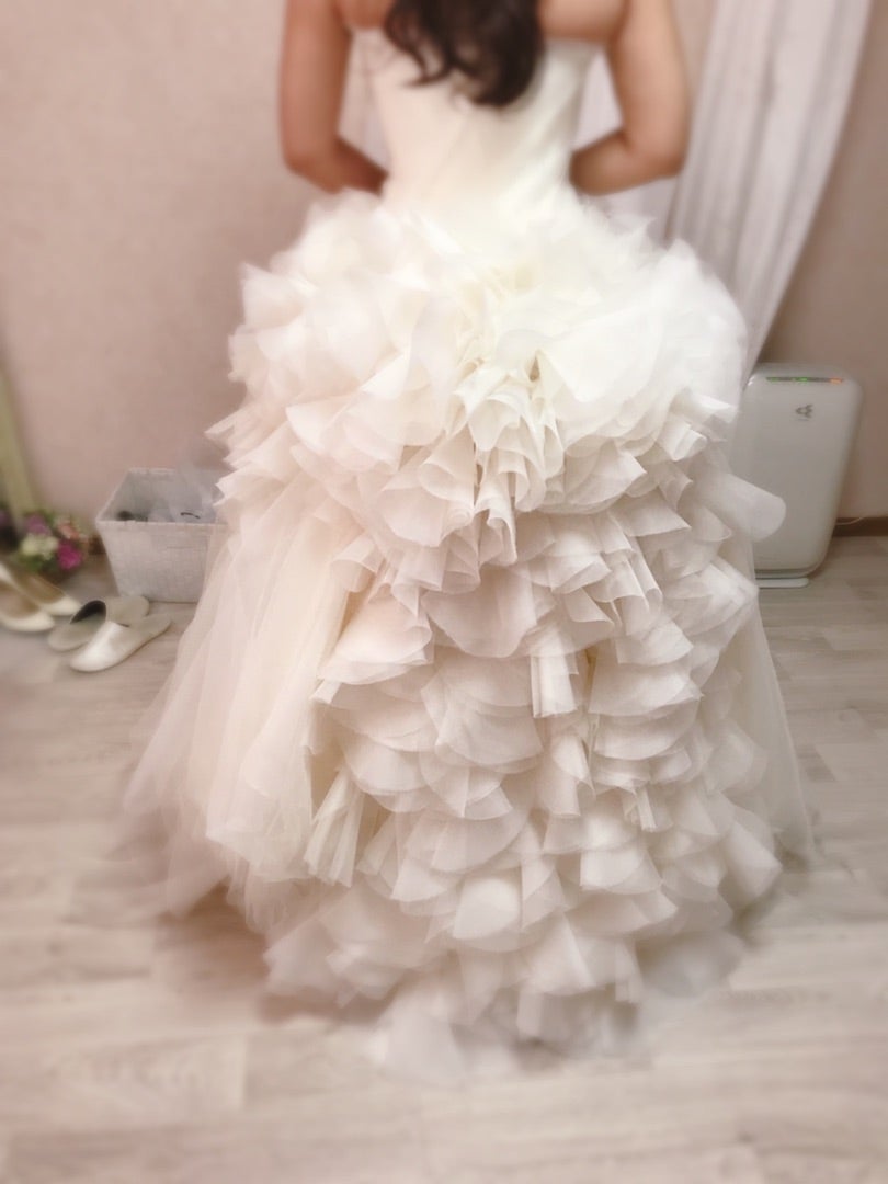 Vera Wang Hayley（ヘイリー）のバッスル加工♪ | 幸せドレスの作り方 