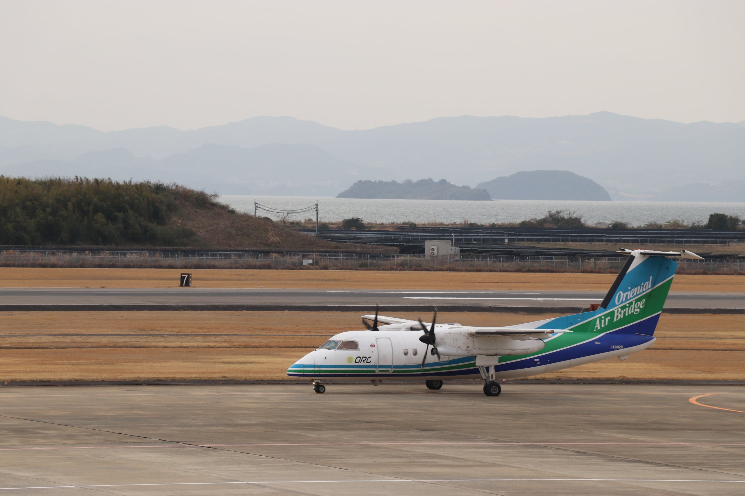オリエンタルエアブリッジを見物に長崎空港へ | あらいぐまの