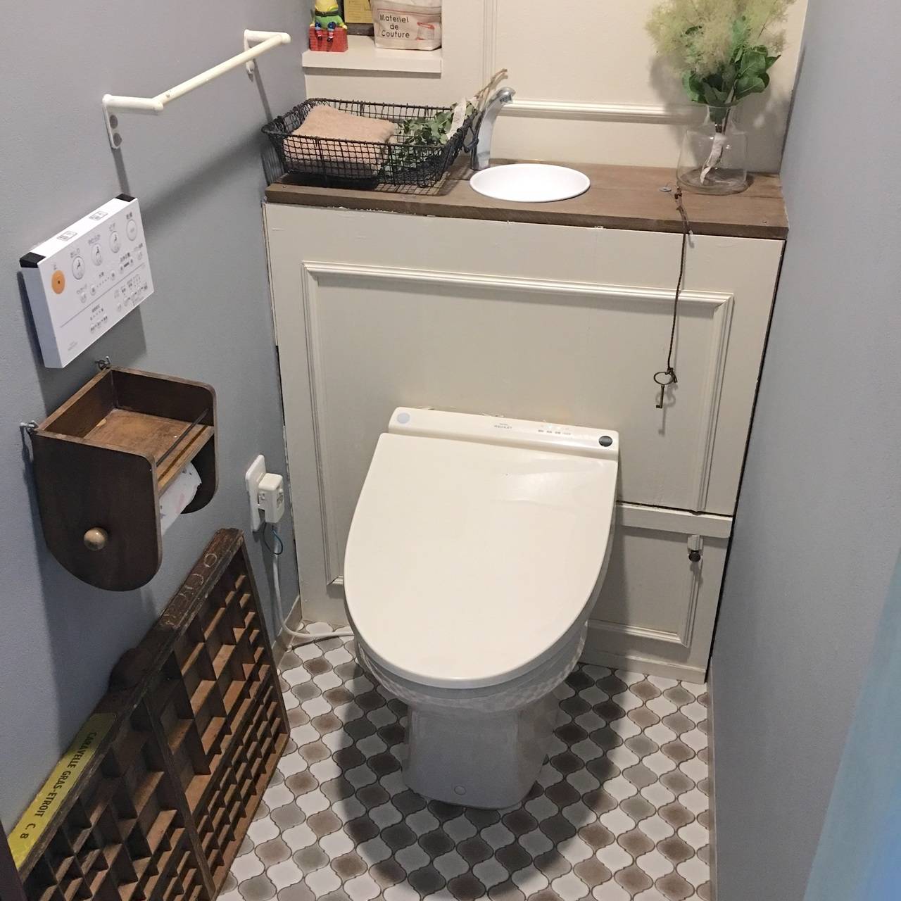 賃貸DIY・トイレのタンクを隠して、おしゃれな空間にリノベーションする方法（動画） 生活に役立つDIYチャンネル