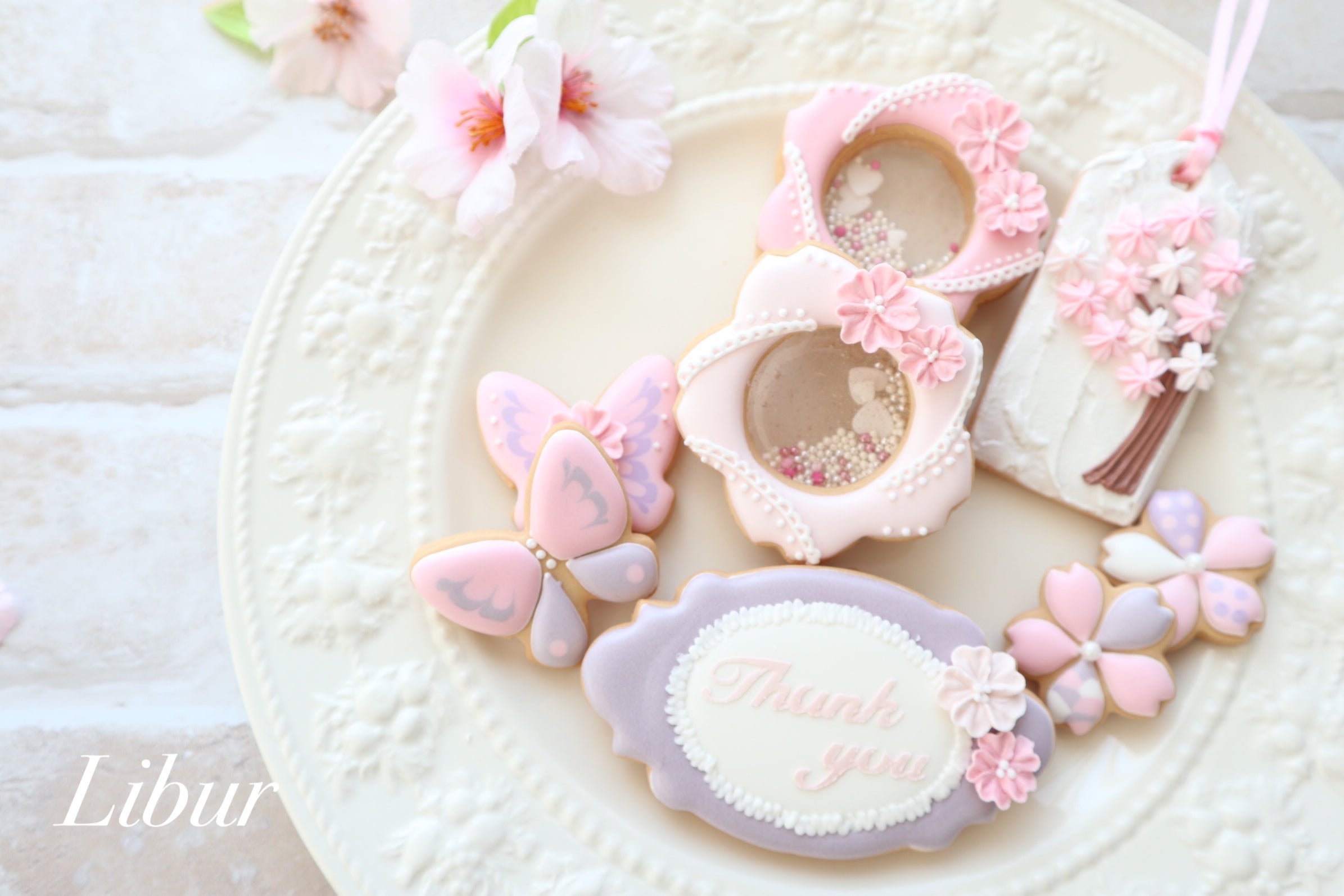 桜月様＊ちっちゃくても可愛い♡リトルウッズ雫型レジン×フロッキー 