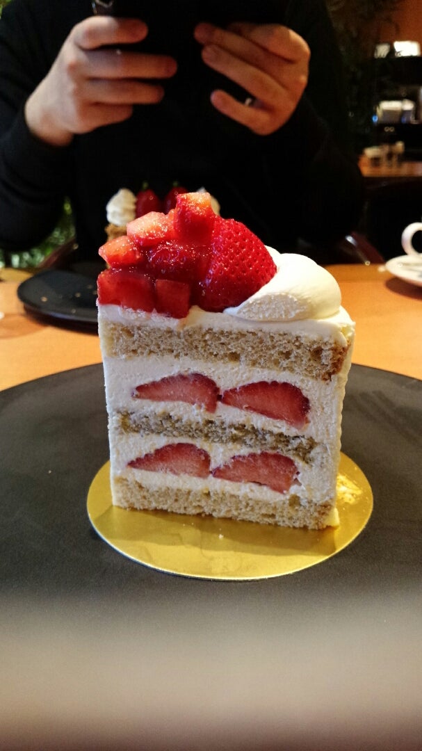 スーパーエクストラあまおうショートケーキ ホテルニューオータニ 静岡市のお料理サロン Les Feuilles レ フィーユ
