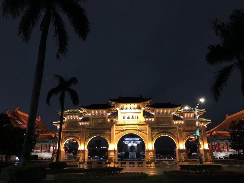 雨の日の楽しみ方 綺麗な夜景を撮る Mango Stationの台湾便り