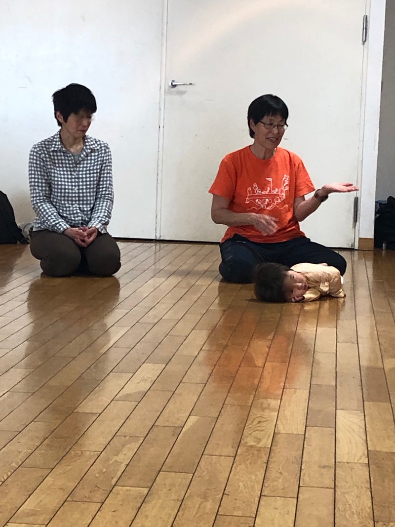 さくら さくらんぼリズム遊び実践講習会in東京 あべこべ体操