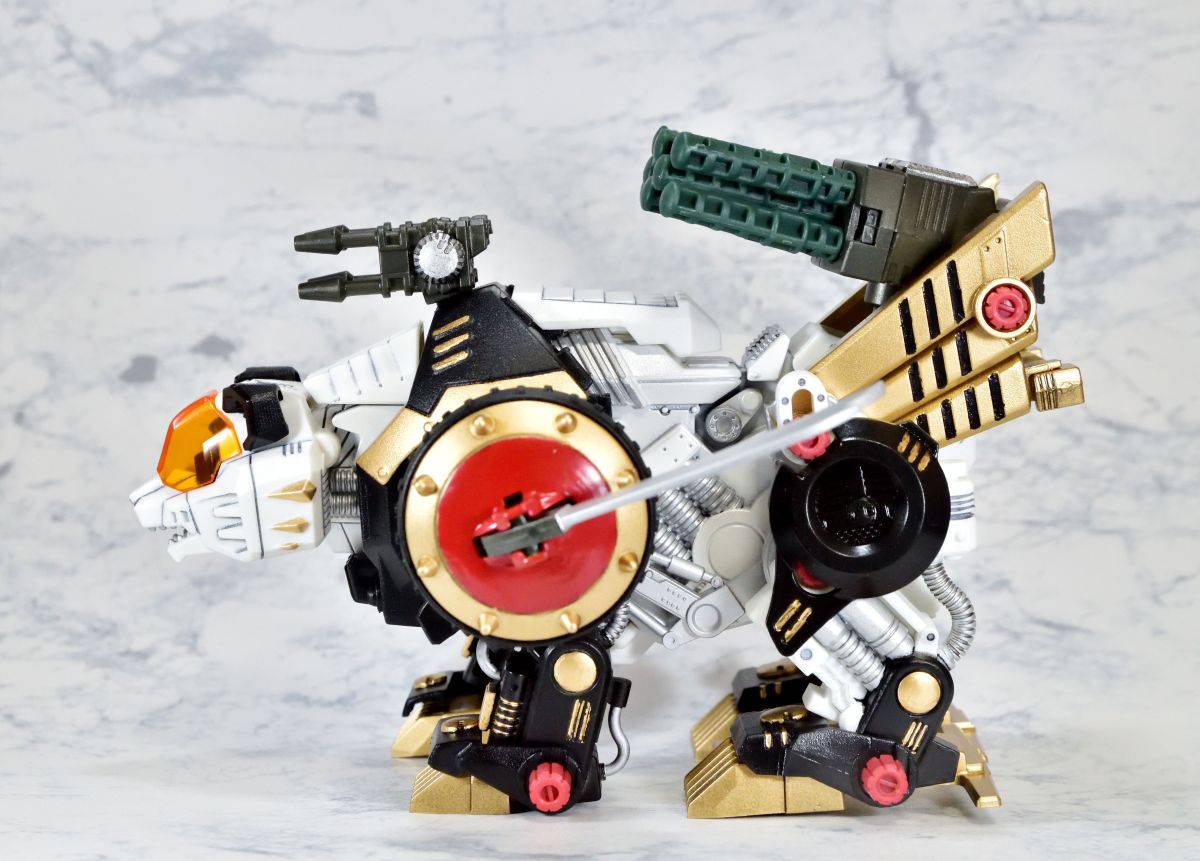 Amazon.co.jp: ZOIDS バンブリアン ゾイド 1/72 BAMBURIAN panda