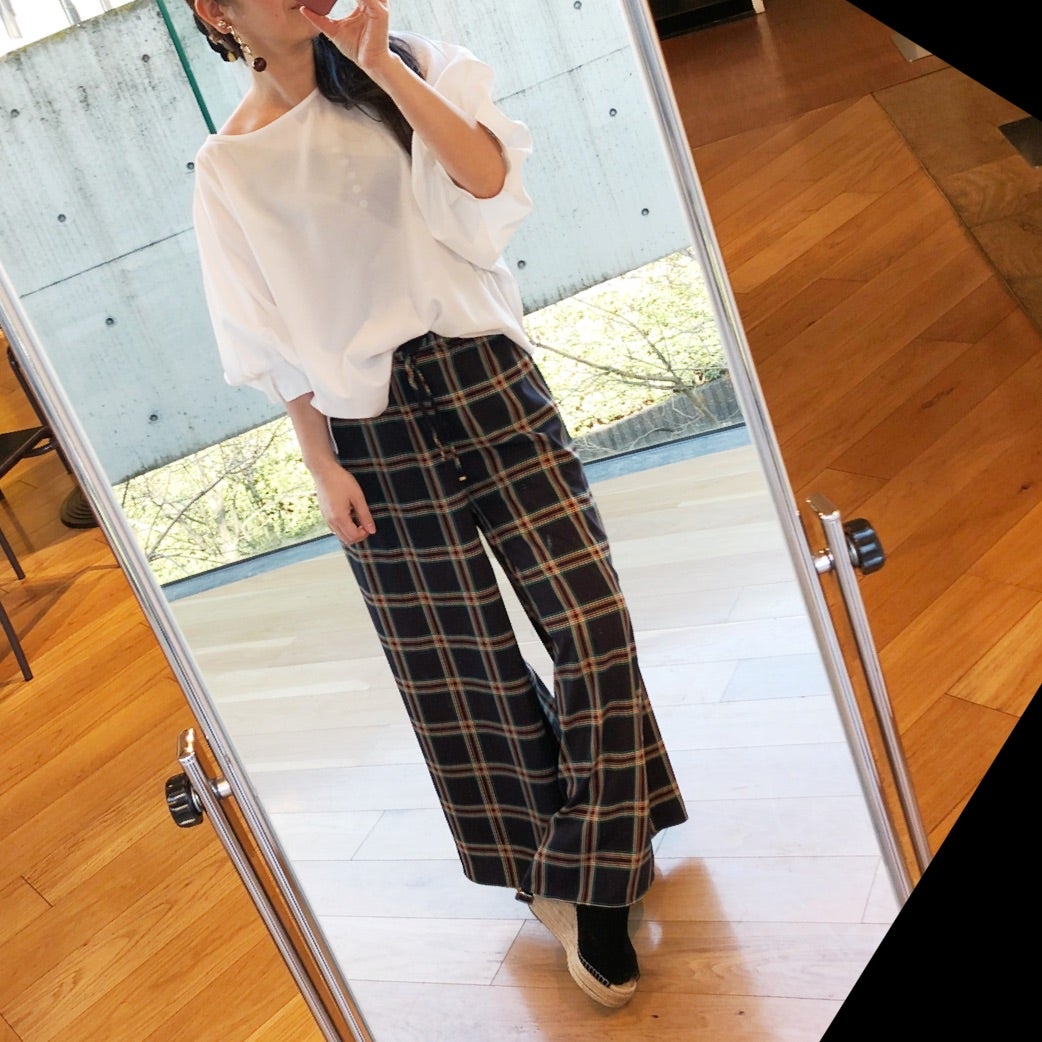 ROSIEE ロージー くすみイエロー 袖ふんわりバルーンブラウス-