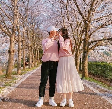 トレンドカップルファッション 韓国おしゃれカップルに学ぶ トレンドカップルコーデ 韓国ストリートファション ａｄｎａ 日本公式ブログ