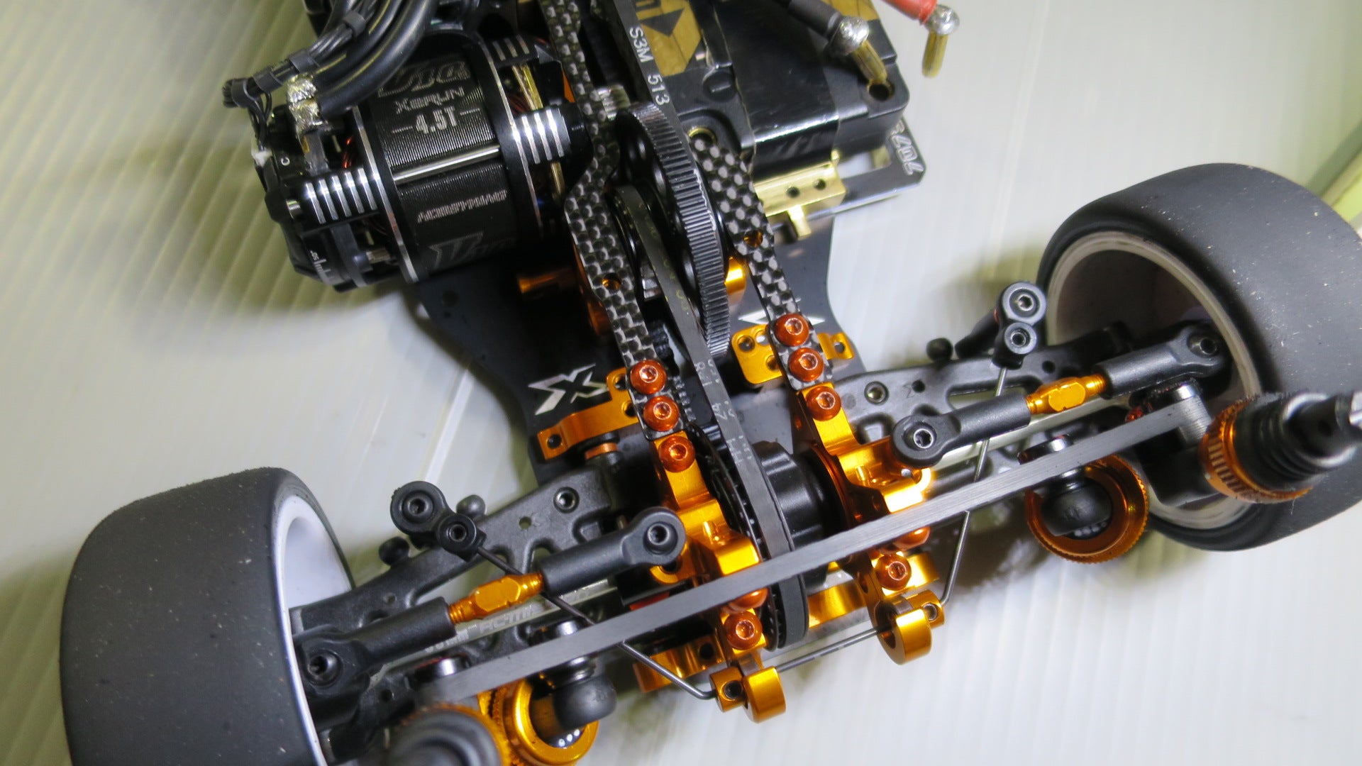 AOCで3位入賞したタクマのXRAY T4!! | ラジコンショップMSTのブログ