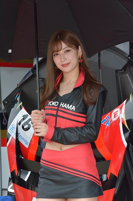 SUPER GT 第2戦 富士 葉月えみりちゃん(@emiri_hazuki SUPER GT 第2戦 富士 葉月えみりちゃん(@emiri_hazuki