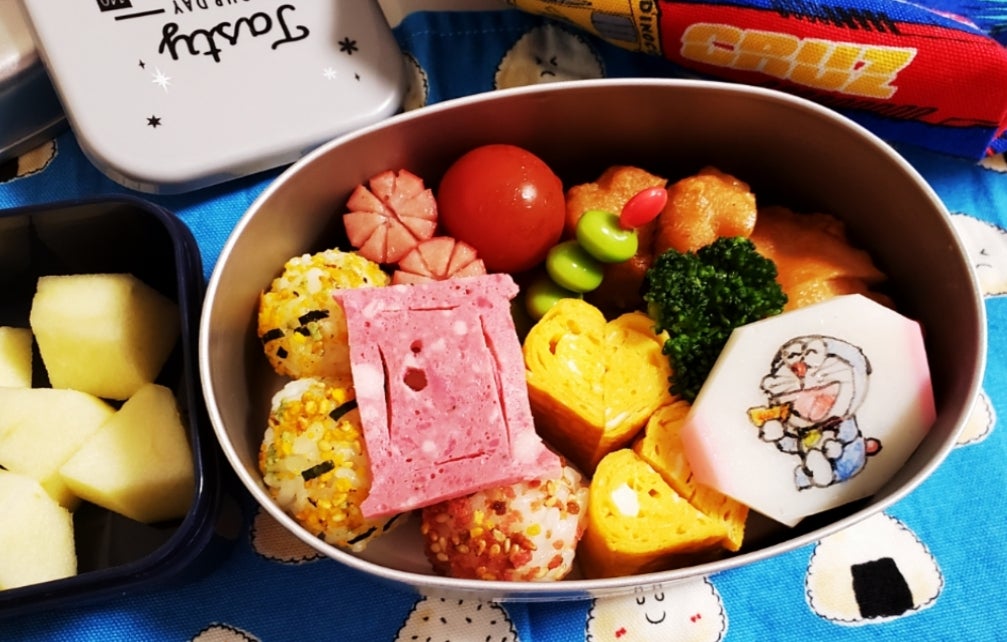ドラえもんとどこでもドア弁当 裏じゃけぇ