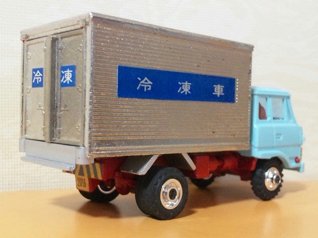 シンセイ ミニパワー １８‐２ 三菱ふそうＦＫ中型冷凍車 １９７７年 サンバーとの生活 Ｓｅａｓｏｎ２