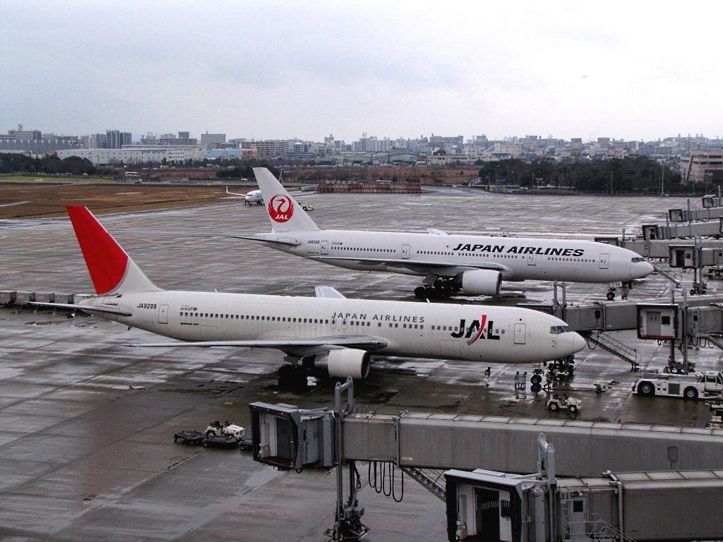 新塗色化が進むJAL機材。 | 遠森一郎の「ゆるっと写真雑記」 新塗色化が進むJAL機材。 | 遠森一郎の「ゆるっと写真雑記」