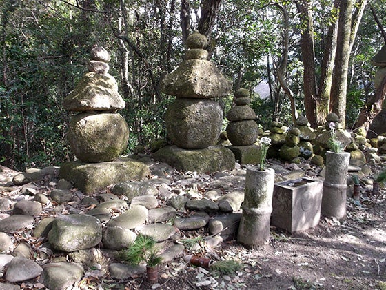 佐岡寺と長尾大隅守の墓 | kagawa1000seeのブログ