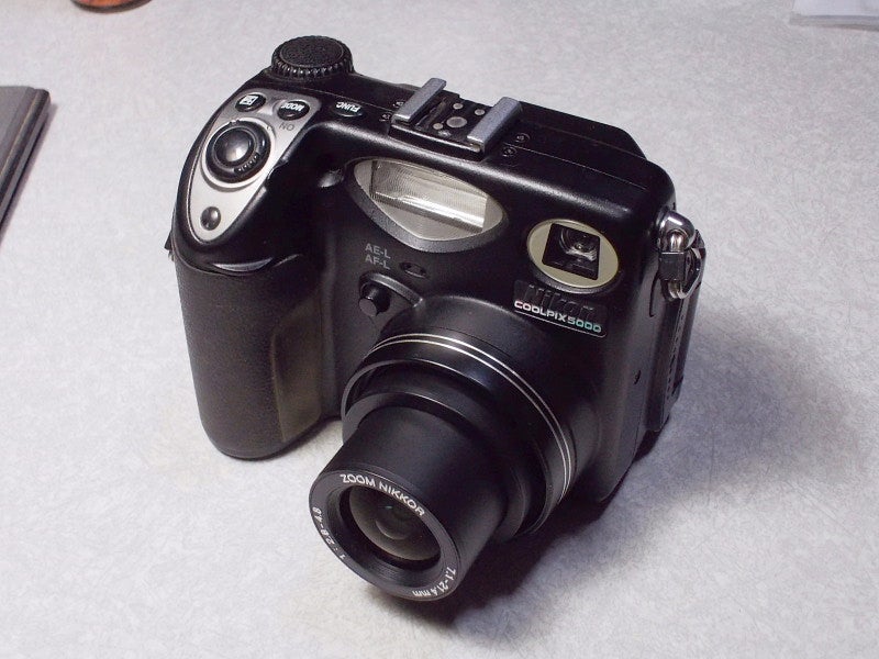 ニコン クールピクスE5000ちょっと分解してみる | 趣味のカメラ 