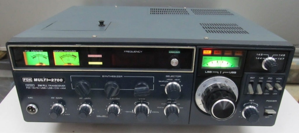 H260105 古い無線機 ＭＵＬＴＩ－２７００ | 里山仙人 いこいの森