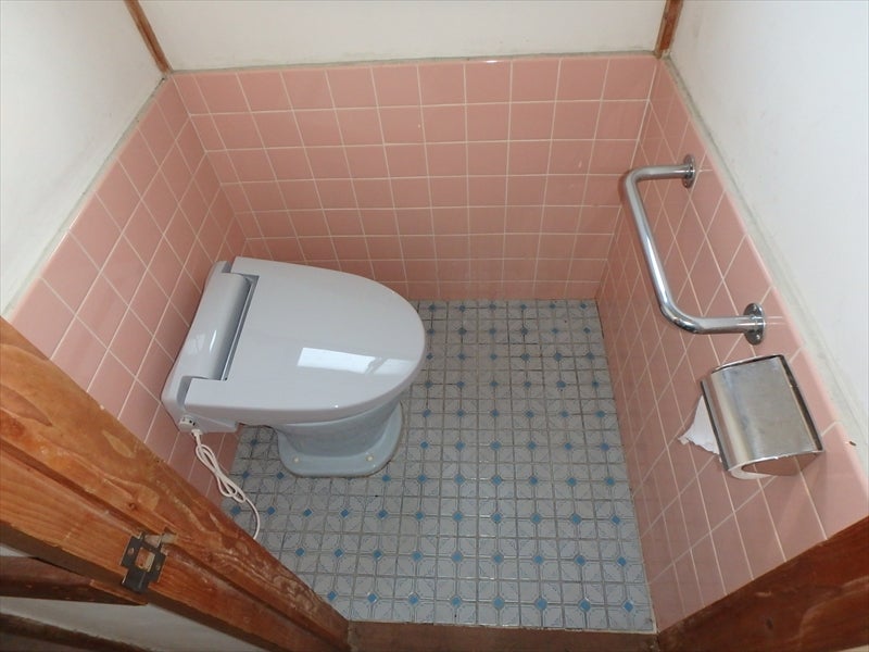 汲み取りトイレを簡易水洗に DIY大家の築古再生不動産投資