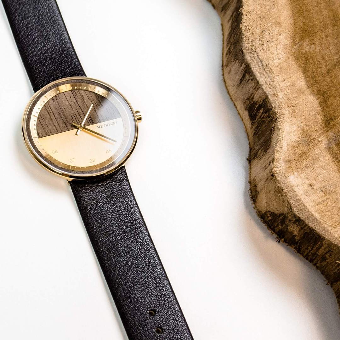 腕時計プレゼントおしゃれセンス木製Brand New Nordic賞ヴェアホイVEJRHOJ 