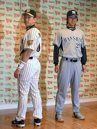 阪神タイガース劇場「2007年 新ユニホーム披露」 | ふじこのブログ 阪神タイガース劇場「2007年 新ユニホーム披露」 | ふじこのブログ