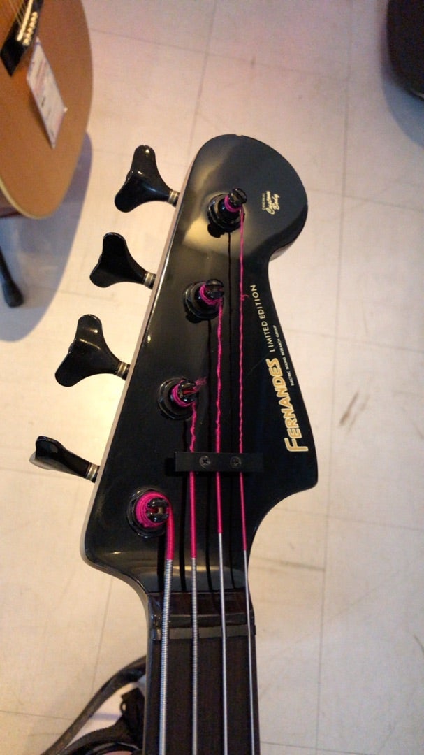 限定版 レア? EMG2発 FERNANDES 変形ベース ベース - www
