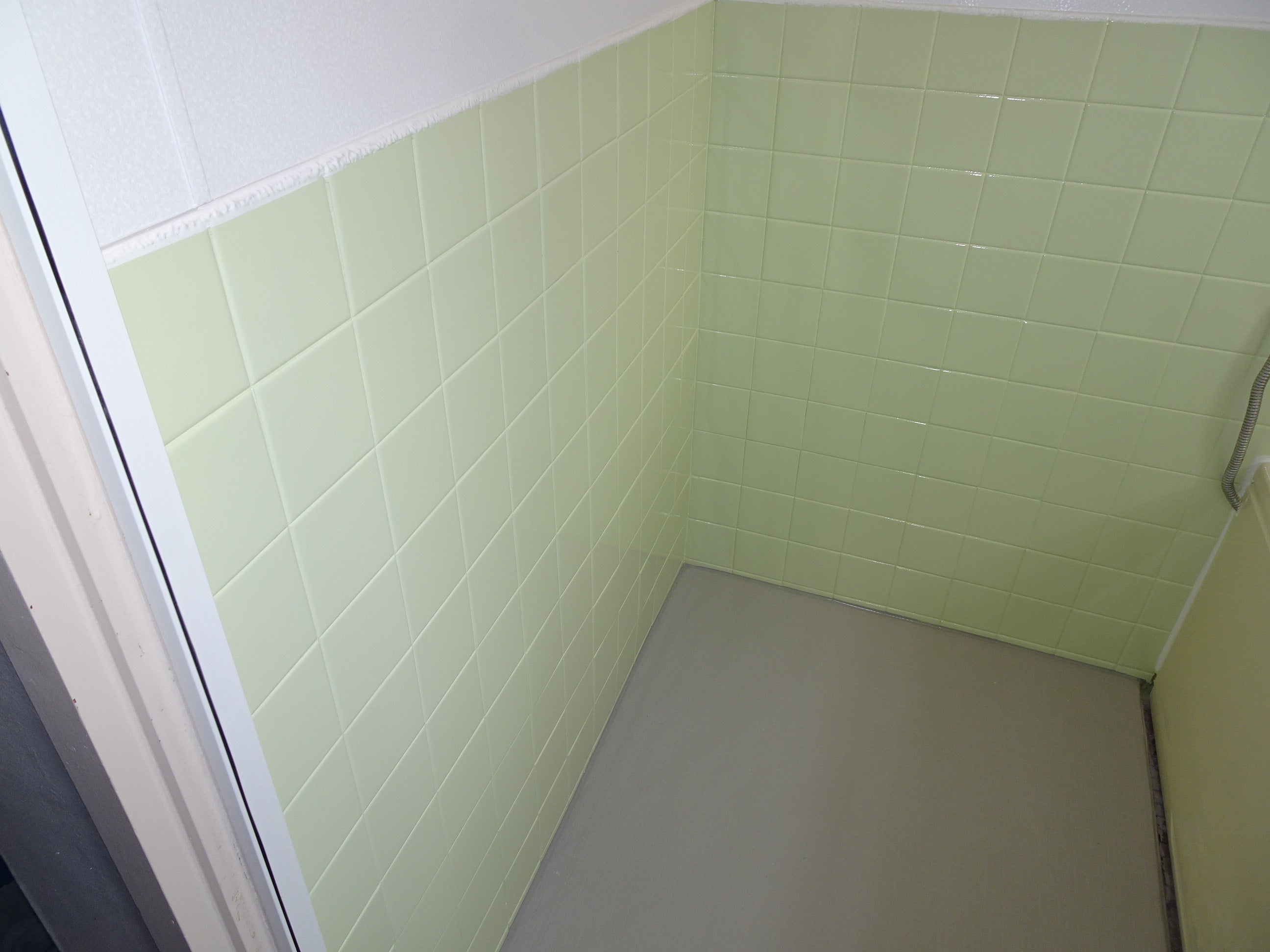 在来浴室タイル塗装と床シート 堺市 goritakosanのブログ