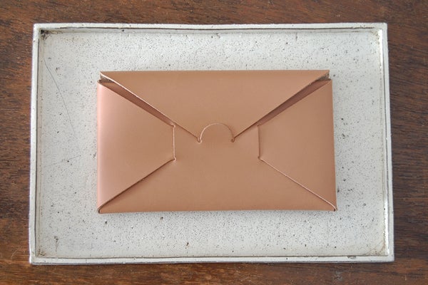 封筒のようなミニマルな長財布 | カタカナ河野のニッポンのイイモノ