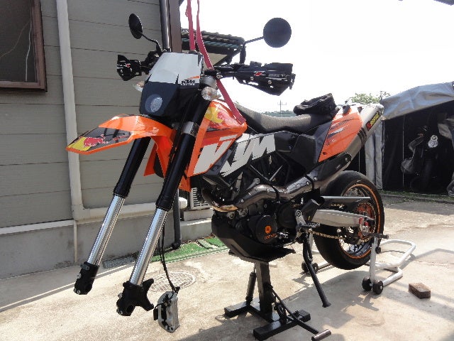 690smc FフォークSPG交換の記事画像