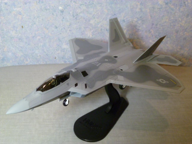 F-22ラプター1/72ホビーマスター製ダイキャストモデル | お笑いと怪獣部屋
