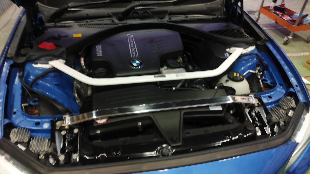 BMW 220i Mスポーツ クーペ】補強の必要性と違いを実証 | カーショップ 