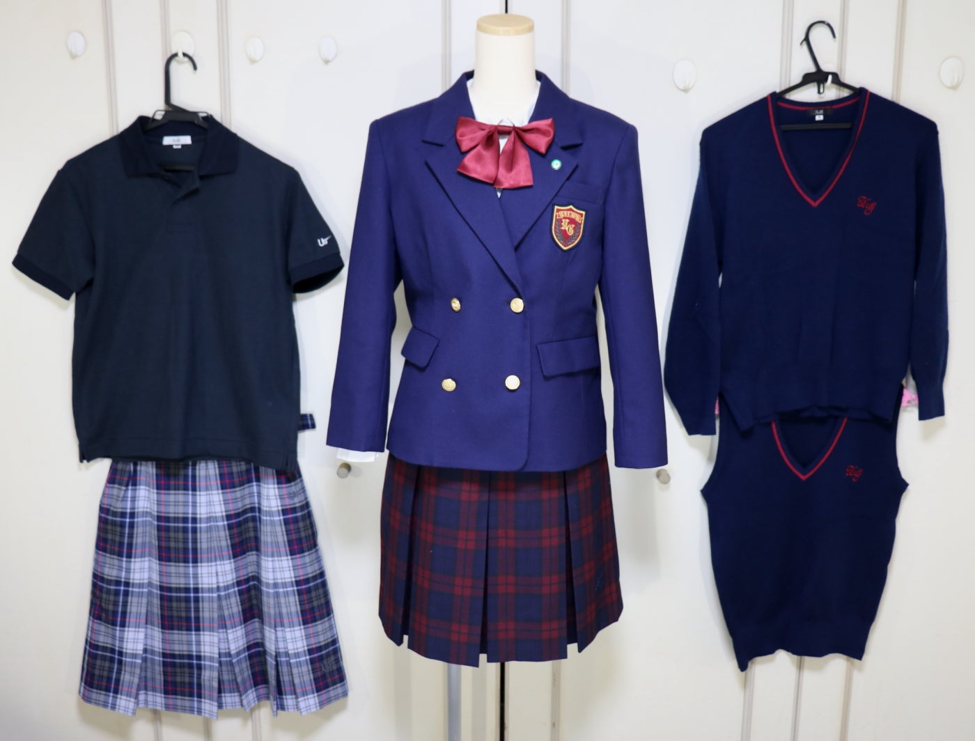 埼玉県さいたま市 浦和学院高等学校校章付 女子ブレザー制服のご紹介 