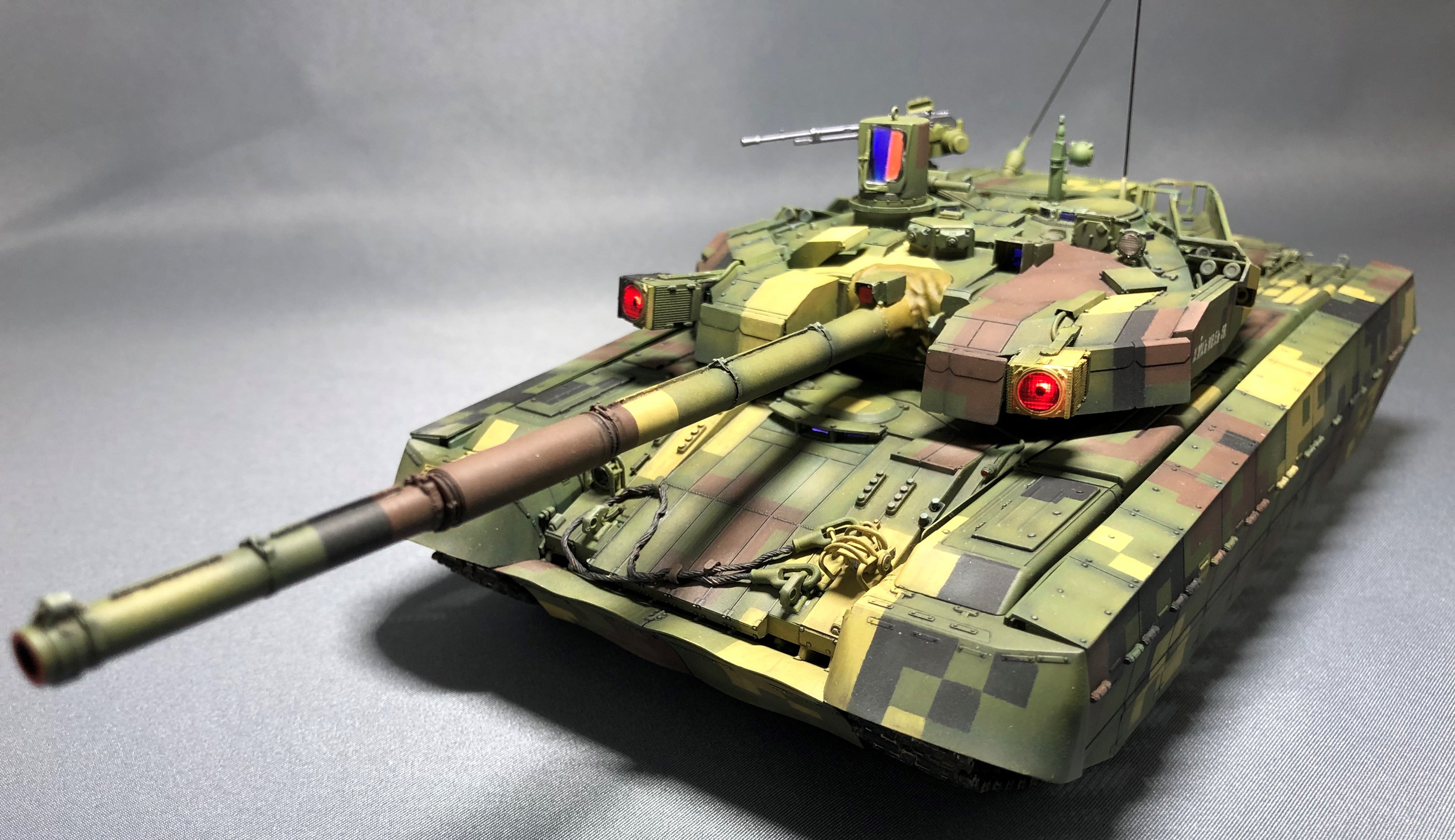 トランペッター 1/35 T-84BMオプロート #06 完成 | kingmanの トランペッター 1/35 T-84BMオプロート #06 完成 | kingmanの