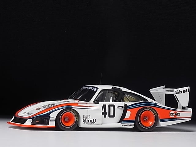 Racing on/Spark 1/43 Porsche 935/78 