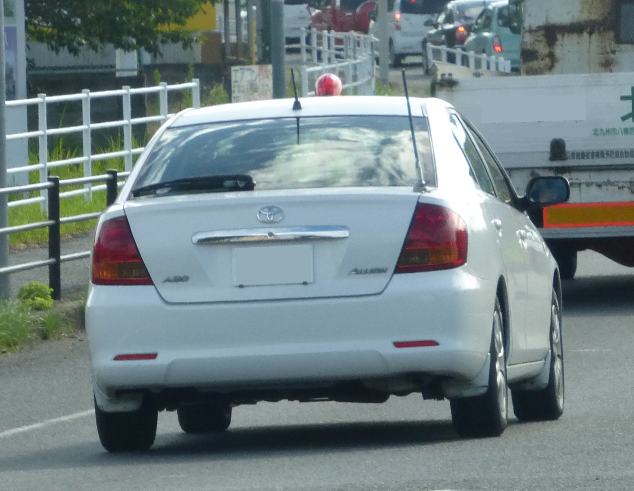 豆知識】警察車両のアンテナ | 北九州 緊車.net