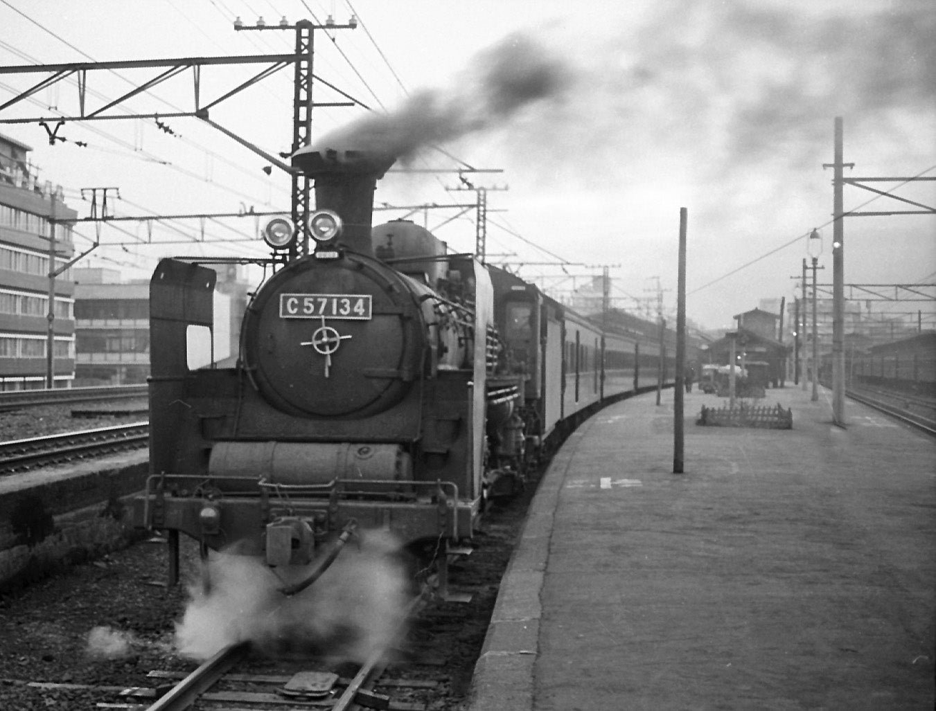 両国駅のSL | なつかしの鉄道写真館