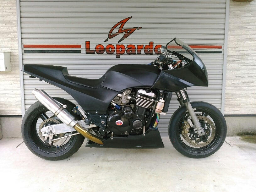 新製品 GPZ900R シングルシート | this is レオパルド製