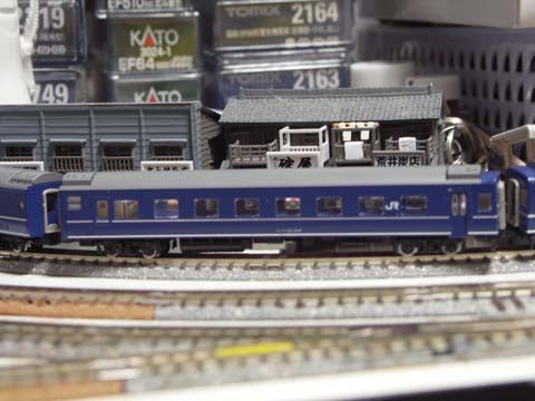 TOMIX】24系25型 特急寝台客車（銀帯）～後編～ | 日常と、鉄道模型の 
