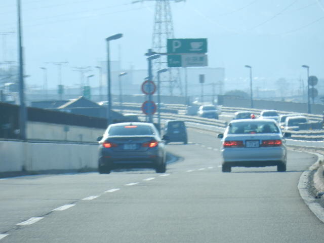 覆面パトカーがbmwを捕捉した瞬間 小田原厚木道路 Hiroshikey66のブログ