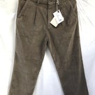 RICCARDO METHA Corduroy Trousers Made in Italyの記事より