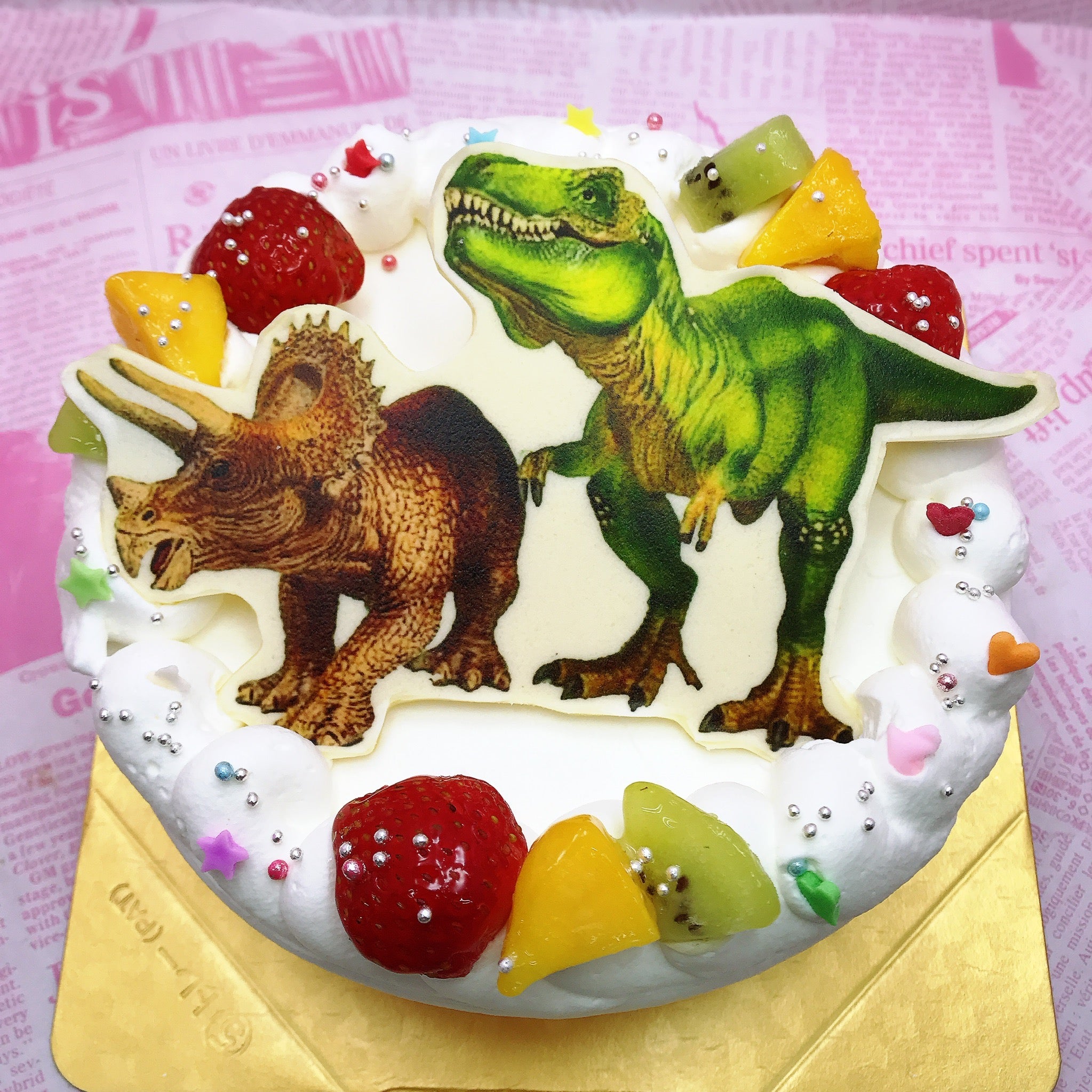 ポップアイラストフォト ティラノサウルスとトリケラトプスケーキl 菓の香サプライズケーキ制作実績 サプライズケーキ菓の香公式ブログ