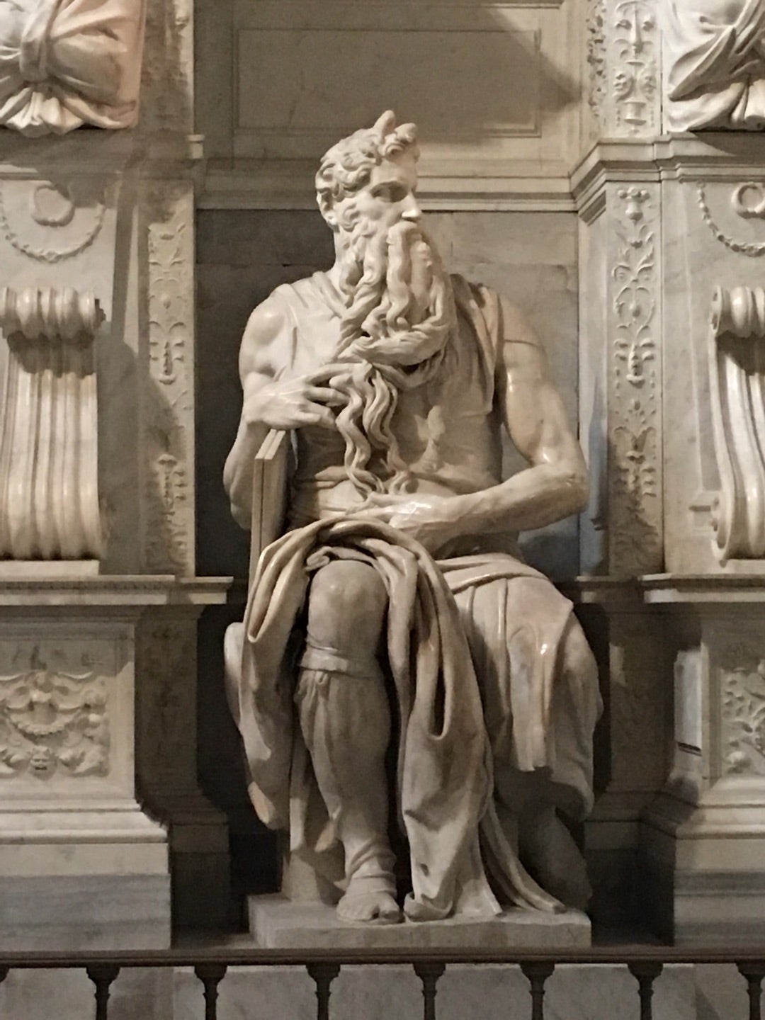 ミケランジェロのモーゼ像とサン・ピエトロの鎖 | ローマの街で。。。