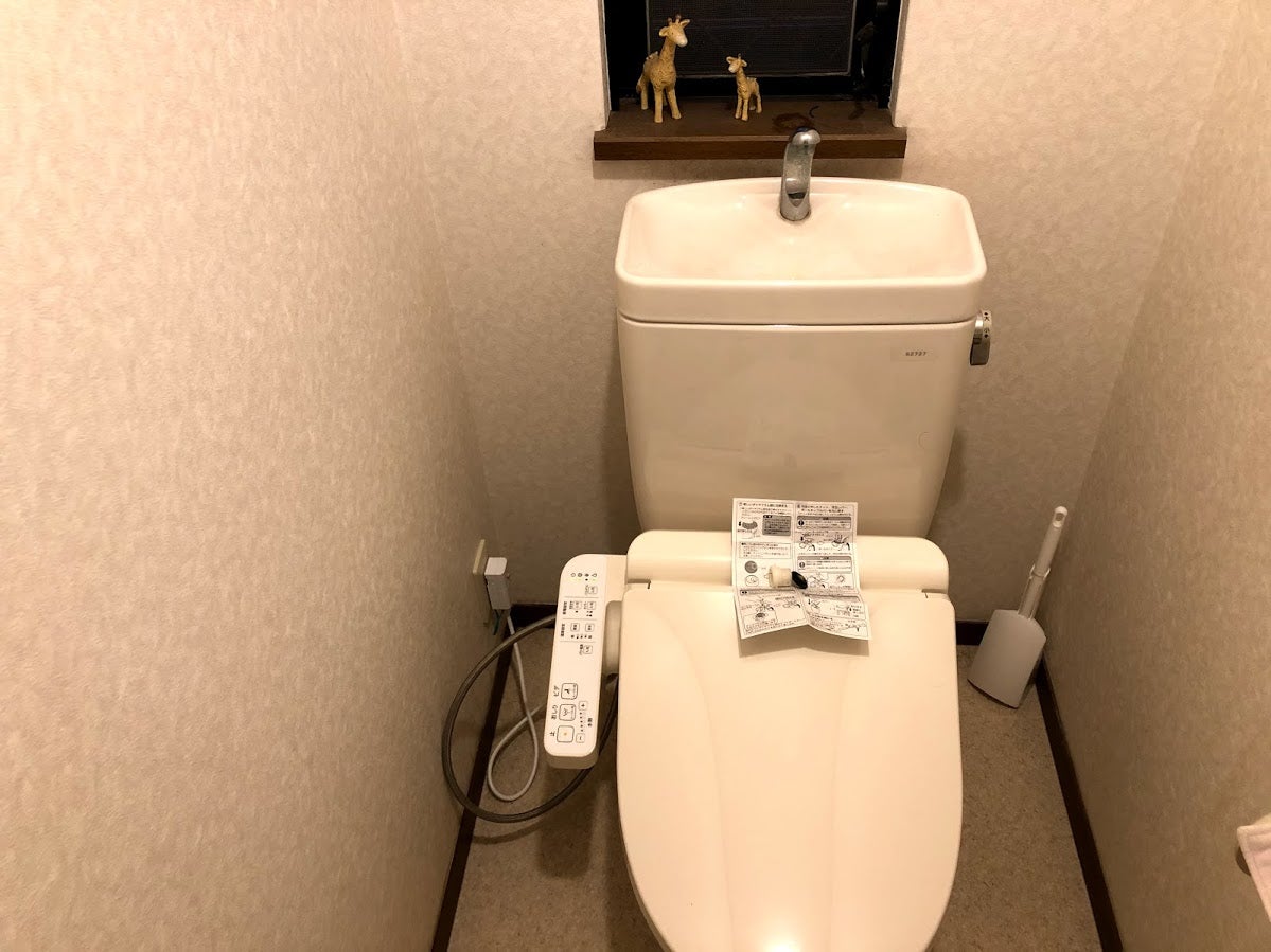 プチリフォーム トイレの便座交換 谷口住宅のブログ