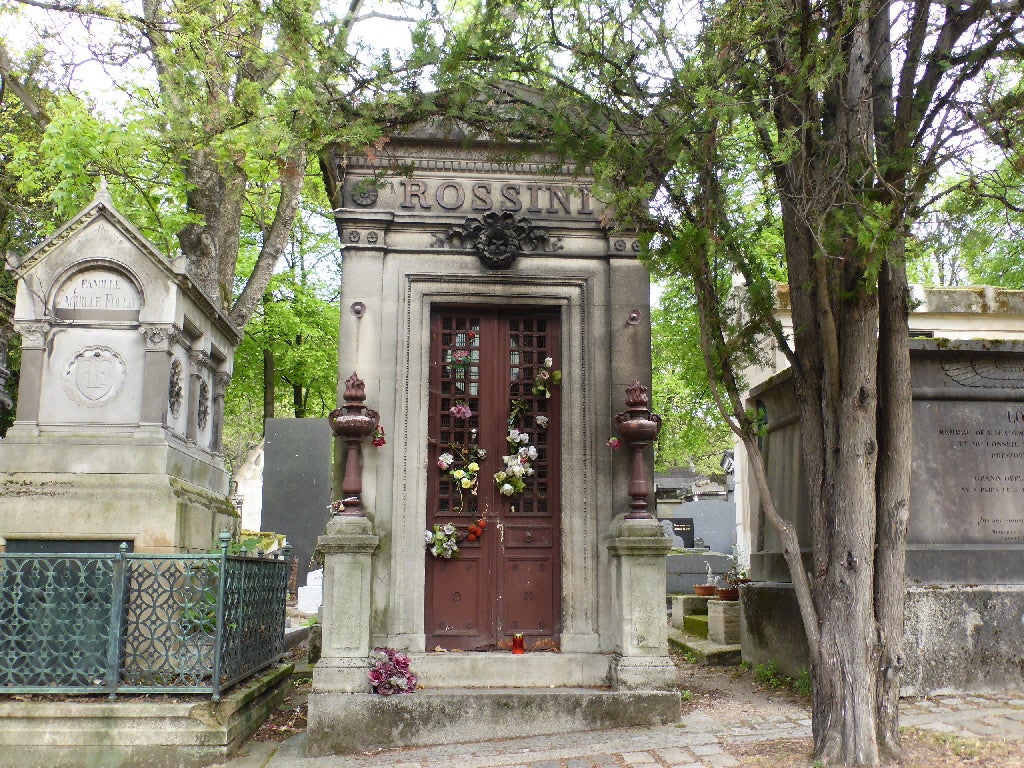ペールラシェーズ墓地（２０１５年４月、フランス・パリ 