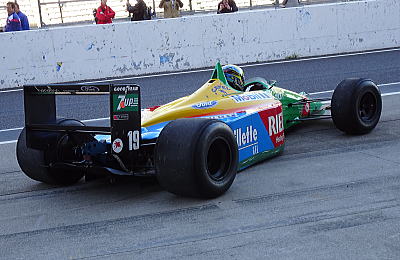superb Benetton Scalextric Benetton B189 Indy fun & fast formula 1 F1 car # 19 